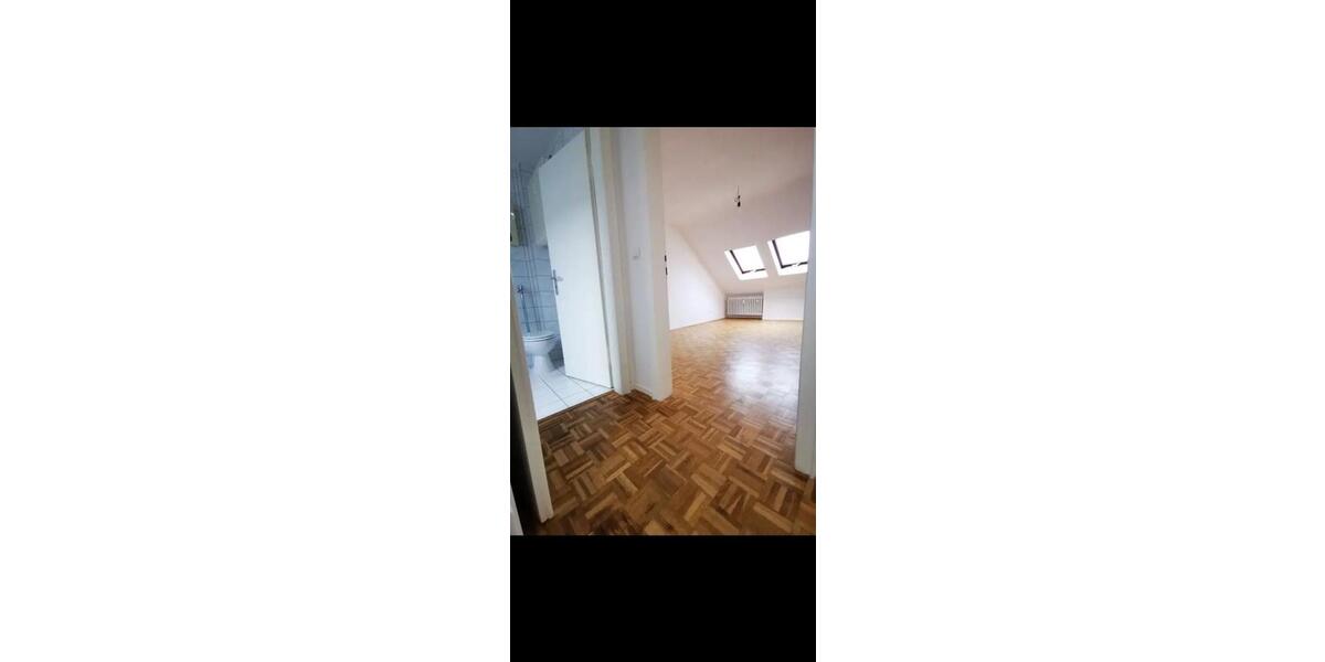 Dachgeschoßwohnung Düsseldorf Pempelfort - 2 Zimmer, 45 m&sup2;, 495&euro; | Angebot:24778069