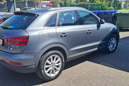 Audi Q3 135.000 km 13.000 &euro; Düsseldorf 40589