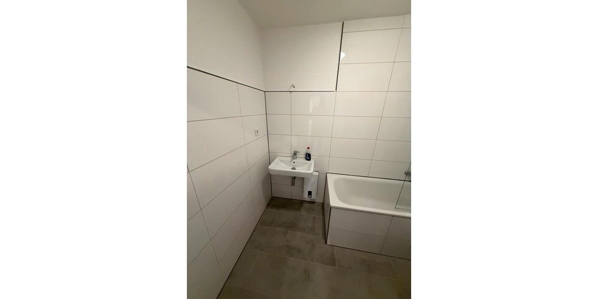 Etagenwohnung Velbert Langenberg - 3 Zimmer, 77 m&sup2;, 1.100&euro; | Angebot:27600464