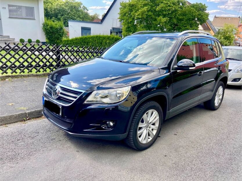VW Tiguan 148.000 km 10.500 € Solingen 42651