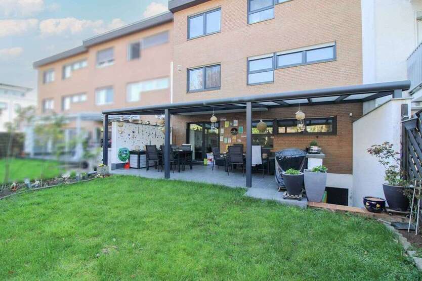 Haus zum Kaufen in Köln 749.000 € 186.12 m²