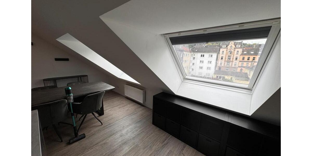 Dachgeschoßwohnung Wuppertal Gemarkung Elberfeld - 3.5 Zimmer, 80 m&sup2;, 800&euro; | Angebot:26413541