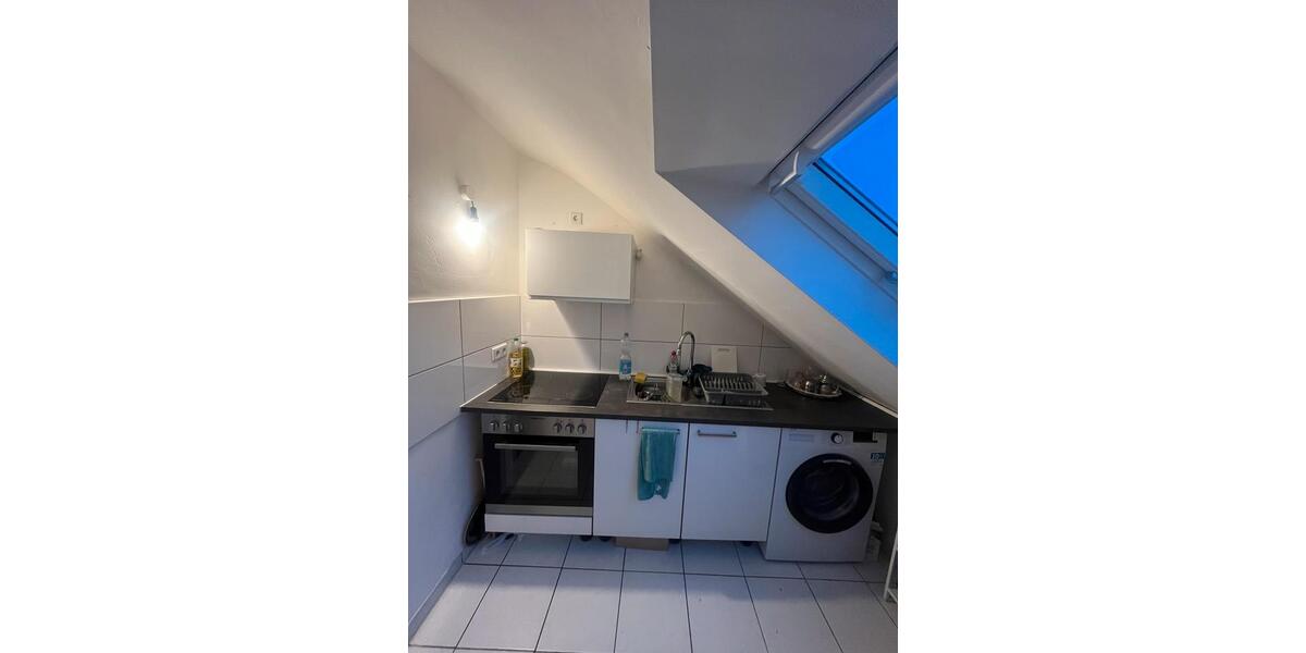 Dachgeschoßwohnung Düsseldorf Pempelfort - 2 Zimmer, 45 m&sup2;, 495&euro; | Angebot:24778069