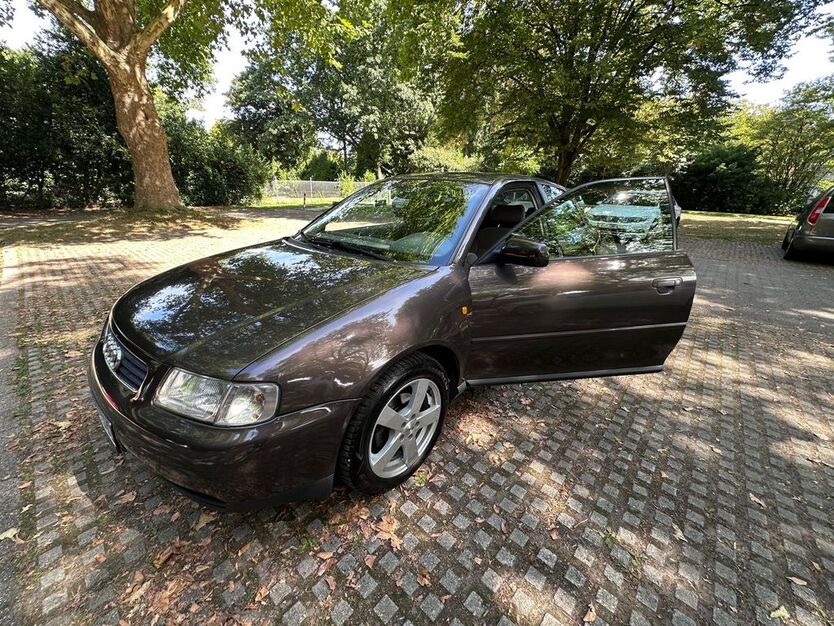 Audi A3 210.000 km 1.500 € Essen 45145