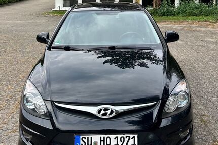 Hyundai i30 104.250 km 5.700 &euro; Bergisch Gladbach 51427