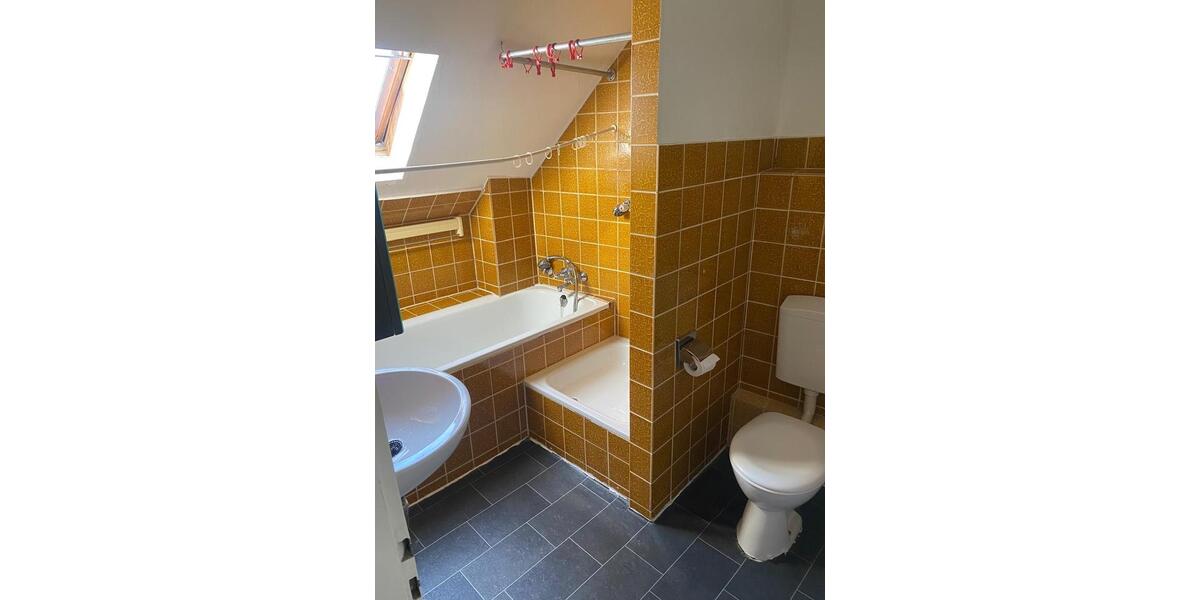 Dachgeschoßwohnung Köln Mülheim - 2 Zimmer, 55 m&sup2;, 1.000&euro; | Angebot:27602828