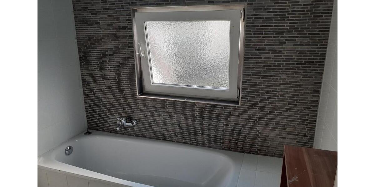 Dachgeschoßwohnung Wuppertal Gemarkung Langerfeld - 2 Zimmer, 45 m&sup2;, 420&euro; | Angebot:27585232