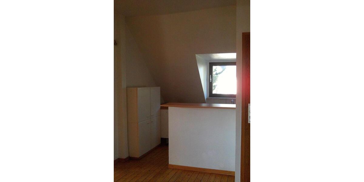 Dachgeschoßwohnung Solingen Central - 2 Zimmer, 68 m&sup2;, 580&euro; | Angebot:24426846