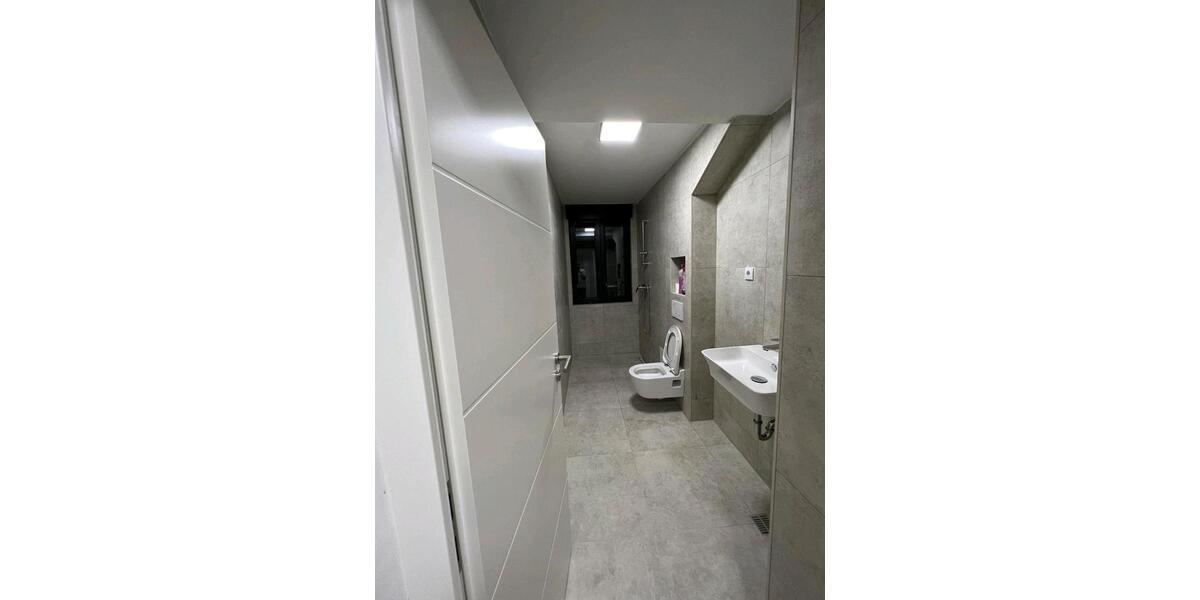 Dachgeschoßwohnung Köln Mülheim - 3 Zimmer, 67 m&sup2;, 1.250&euro; | Angebot:25981104