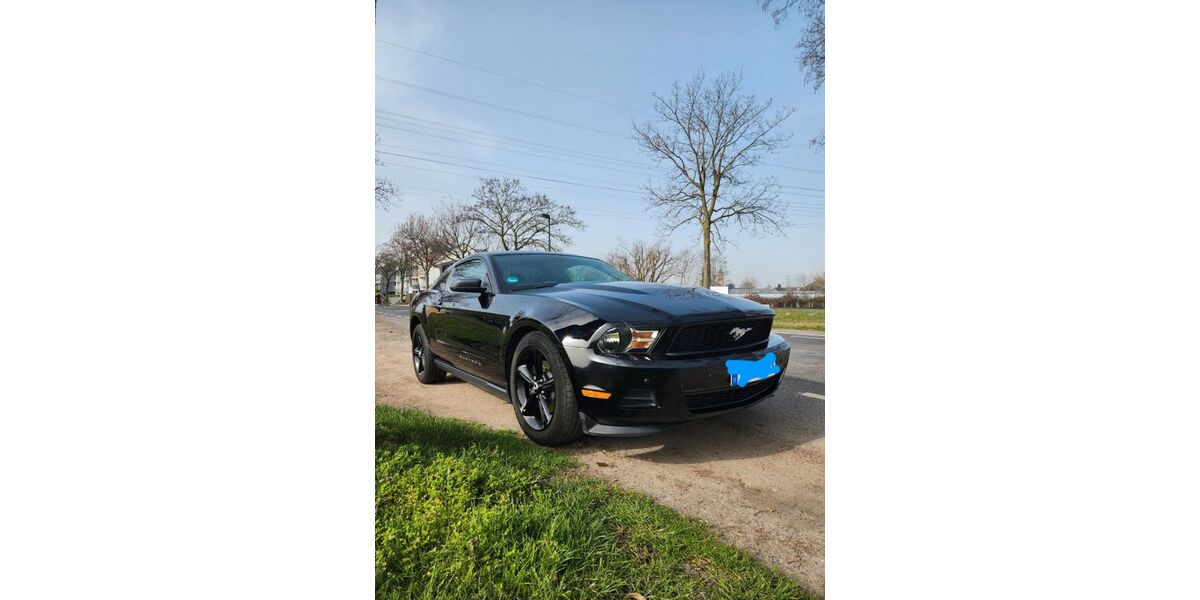 Ford Mustang 103.000 km 14.700 &euro; Düsseldorf 40221