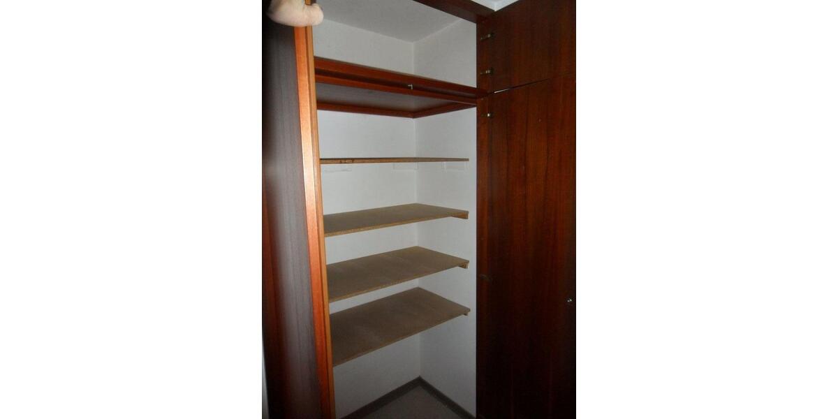 Etagenwohnung Bergisch Gladbach Alt-Frankenforst - 2 Zimmer, 63 m&sup2;, 129.000&euro; | Angebot:26087360