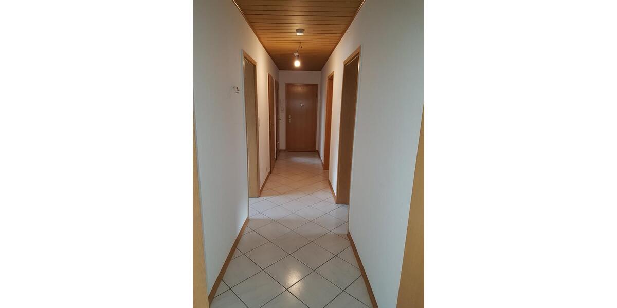 Dachgeschoßwohnung Sprockhövel - 3 Zimmer, 78 m&sup2;, 684&euro; | Angebot:24732372