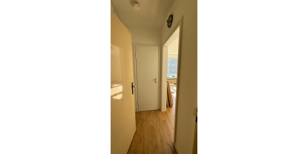 Etagenwohnung Düsseldorf Düsseltal - 1 Zimmer, 26 m&sup2;, 572&euro; | Angebot:26675457