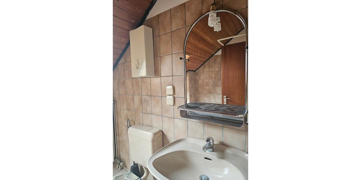 Dachgeschoßwohnung Neuss Augustinusviertel - 1 Zimmer, 37 m&sup2;, 100.000&euro; | Angebot:27023352