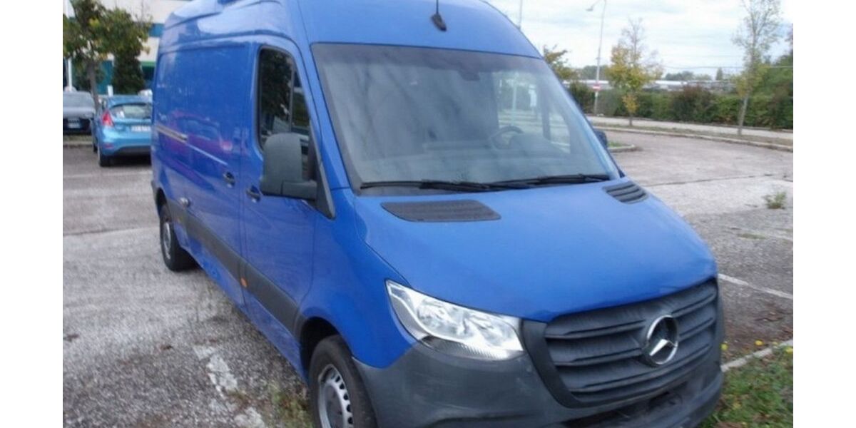 Mercedes-Benz Sprinter 141.740 km 14.980 € Düsseldorf 40597