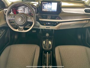 Suzuki Swift 1.2 Dualjet Hybrid Comfort Automatik 1.200 km 21.990 € HAAN 42781