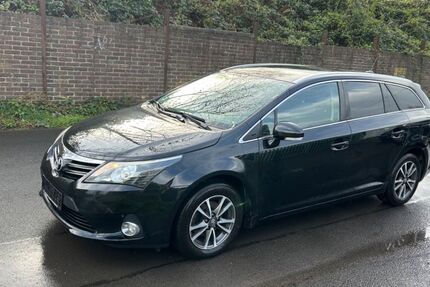 Toyota Avensis 200.000 km 5.300 &euro; Köln 50739