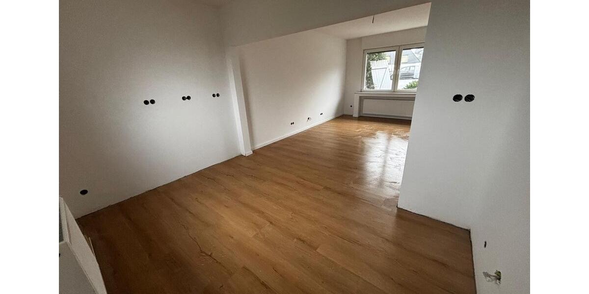 Doppelhaushälfte Mettmann - 5.5 Zimmer, 131 m&sup2;, 2.475&euro; | Angebot:25957720