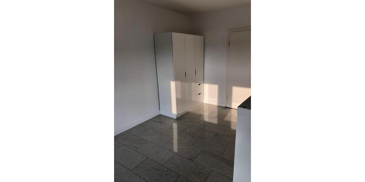Etagenwohnung Düsseldorf Oberbilk - 4 Zimmer, 83 m&sup2;, 409.000&euro; | Angebot:25813283