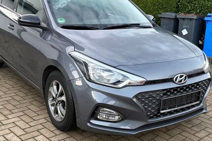 Hyundai i20 62.500 km 10.500 &euro; Wermelskirchen 42929