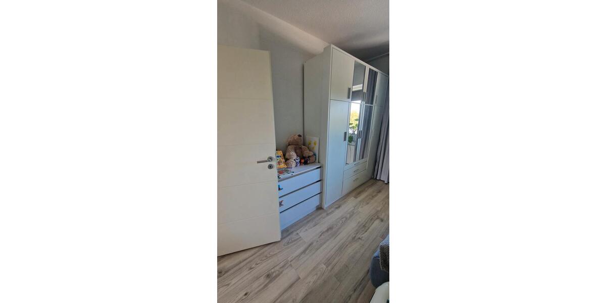 Etagenwohnung Neuss Furth-Mitte - 3 Zimmer, 68 m&sup2;, 247.000&euro; | Angebot:26997623