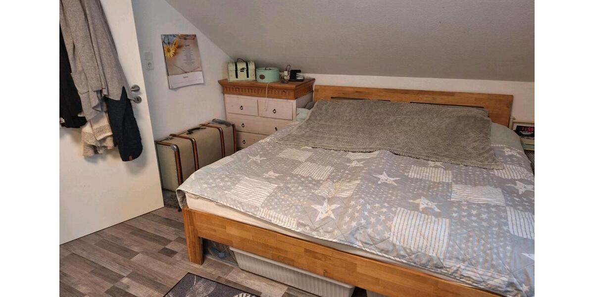 Dachgeschoßwohnung Halver - 3 Zimmer, 75 m&sup2;, 550&euro; | Angebot:26055111
