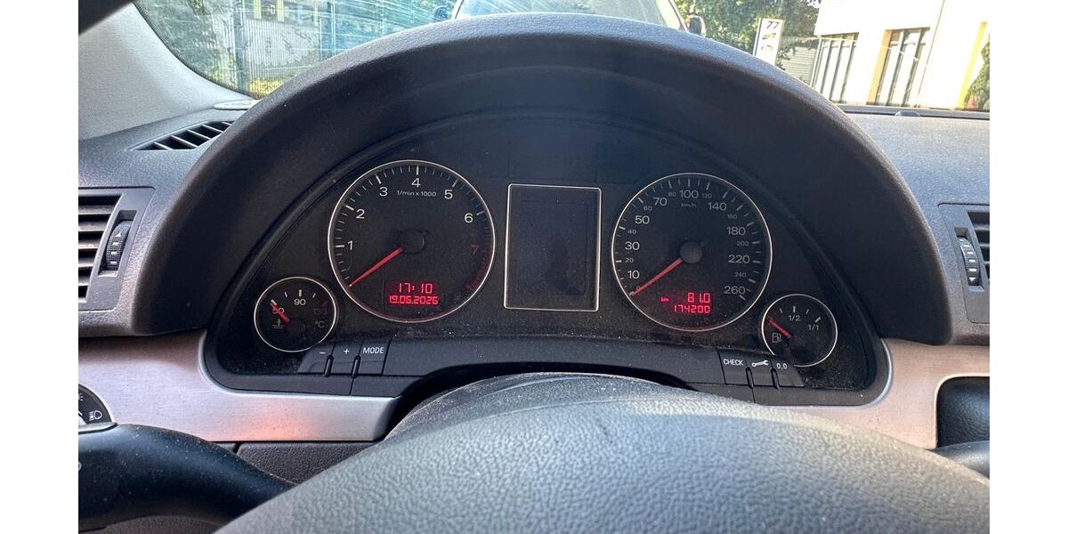 Audi A4 174.200 km 2.000 &euro; Leverkusen 51575