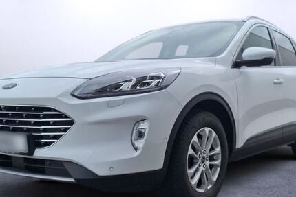 Ford Kuga 27.621 km 23.890 € Essen 45141