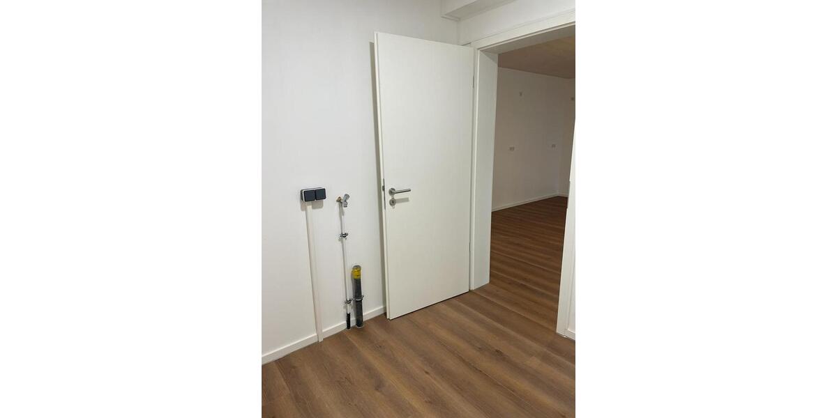 Erdgeschoßwohnung Leverkusen Schlebusch - 2 Zimmer, 77 m&sup2;, 1.230&euro; | Angebot:24815484