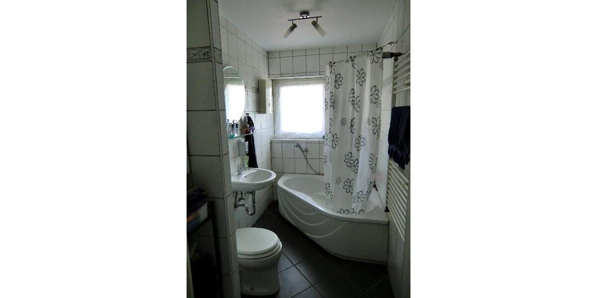 Etagenwohnung Hückeswagen - 3 Zimmer, 63 m&sup2;, 135.000&euro; | Angebot:25936137