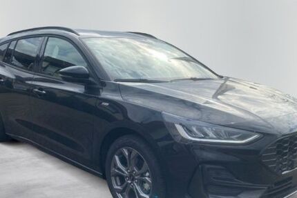 Ford Focus 4.517 km 29.490 &euro; Köln 50825