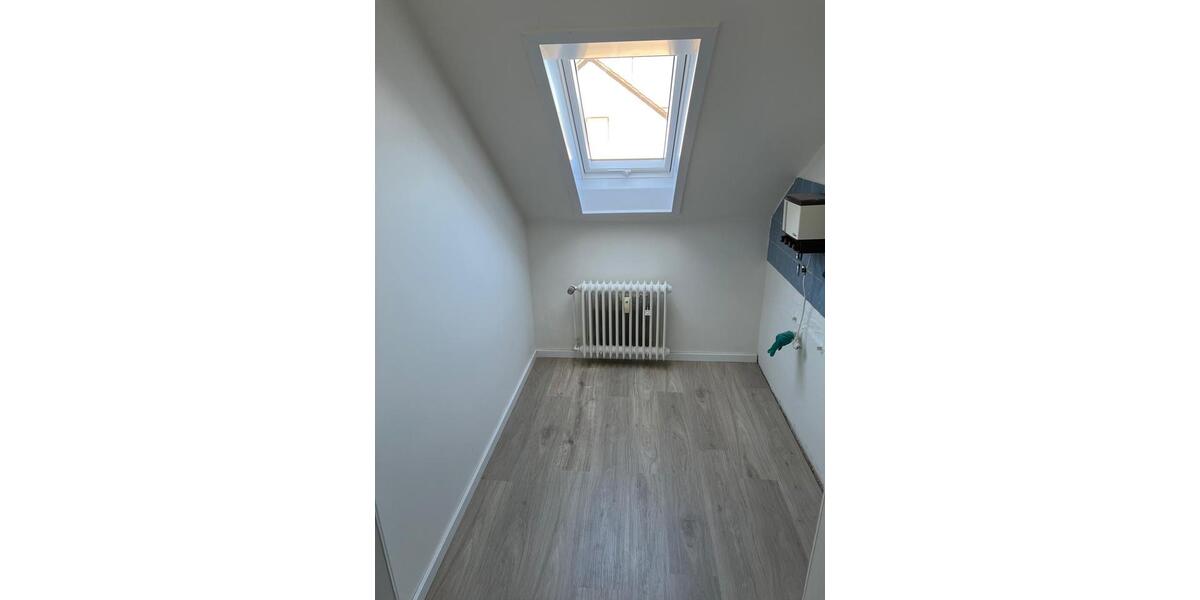 Dachgeschoßwohnung Radevormwald - 2 Zimmer, 41 m&sup2;, 308&euro; | Angebot:24934974
