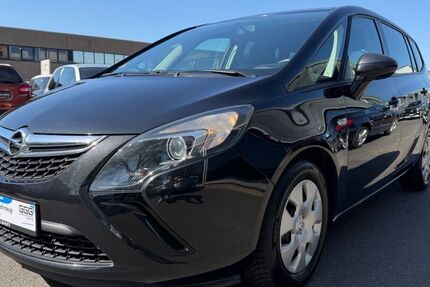 Opel Zafira 111.738 km 8.990 &euro; Düsseldorf 40233
