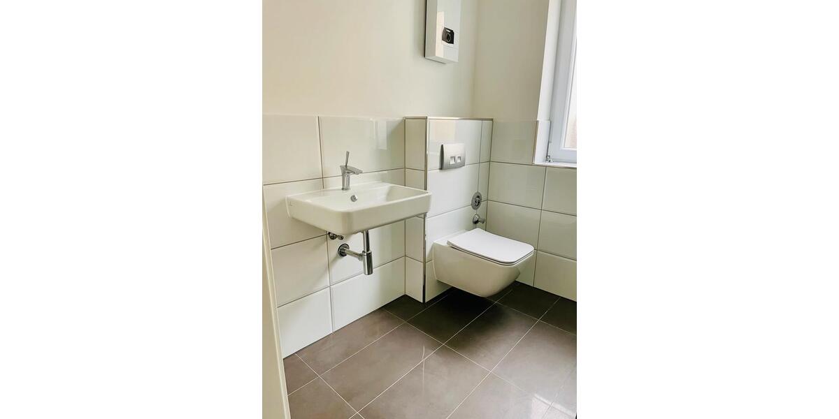 Erdgeschoßwohnung Remscheid - 2 Zimmer, 58 m&sup2;, 600&euro; | Angebot:26035720