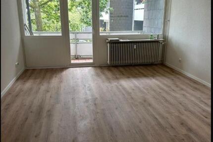 Wohnung Solingen Central - 3 Zimmer, 71 m&sup2;, 650&euro; | Angebot:25408490
