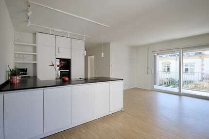 Wohnung Köln Innenstadt - 3 Zimmer, 84 m&sup2;, 2.275&euro; | Angebot:25835559