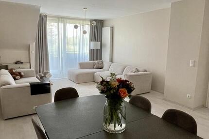 4 Zimmer Maisonette Wohnung im ruhigen 2-Fam. Haus GV-Neu Elfgen 4 zimmer