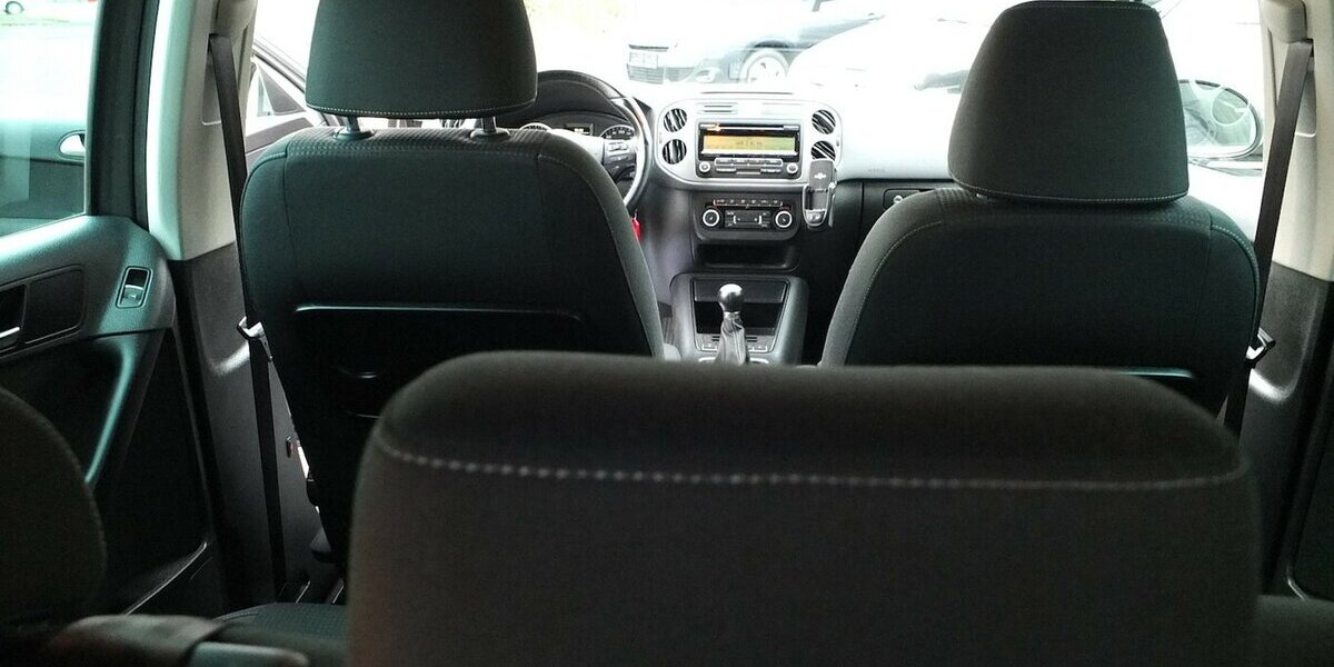 VW Tiguan TEAM orig.ATM ca 52 tkm XENON AHK PARKPILOT 112.432 km 10.908 € Köln 50858