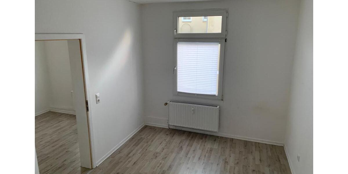 Etagenwohnung Wuppertal Arrenberg - 4 Zimmer, 75 m&sup2;, 590&euro; | Angebot:24878465