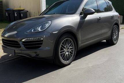Porsche Cayenne 157.500 km 19.900 &euro; Düsseldorf 40629