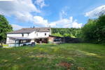 Charmantes Mehrfamilienhaus in Waldrandlage mit großem Grundstück und Ausbaupotenzial