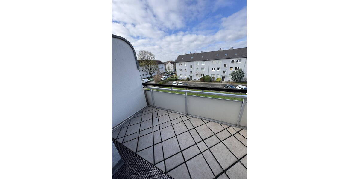 Etagenwohnung Düsseldorf Golzheim - 3 Zimmer, 55 m&sup2;, 1.100&euro; | Angebot:26500139