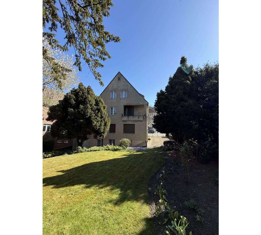 Haus zum Kaufen in Düsseldorf 1.550.000 € 320 m²