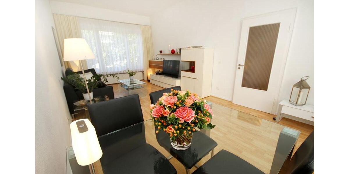 Etagenwohnung Düsseldorf Stadtbezirk 2 - 2 Zimmer, 65 m&sup2;, 2.000&euro; | Angebot:27632245