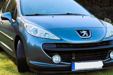 Peugeot 207 115.000 km 2.890 &euro; Köln 51147