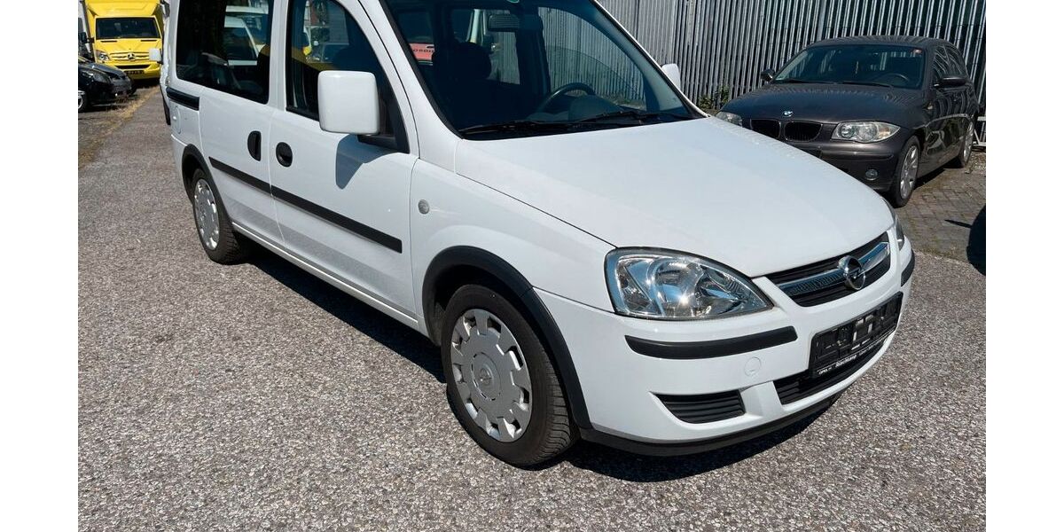 Opel Combo 33.806 km 3.800 &euro; Düsseldorf 40233