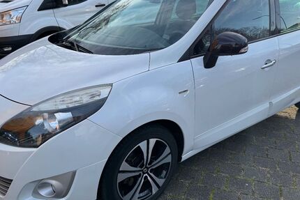 Renault Scenic 98.000 km 6.999 &euro; Neuss 41462