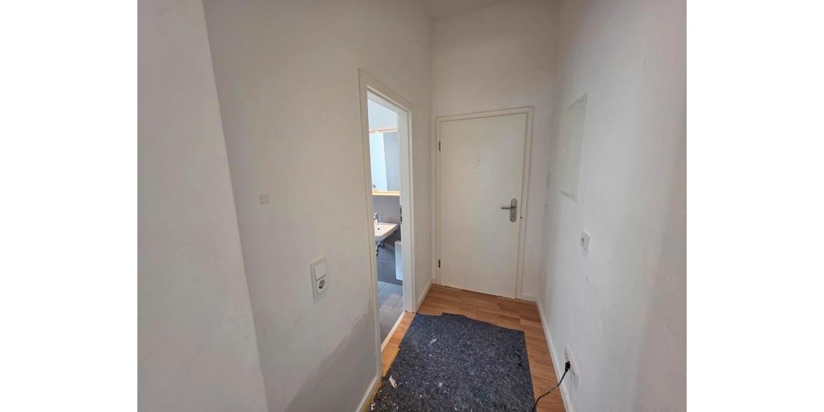 Etagenwohnung Düsseldorf Oberbilk - 1.5 Zimmer, 37 m&sup2;, 572&euro; | Angebot:25927189