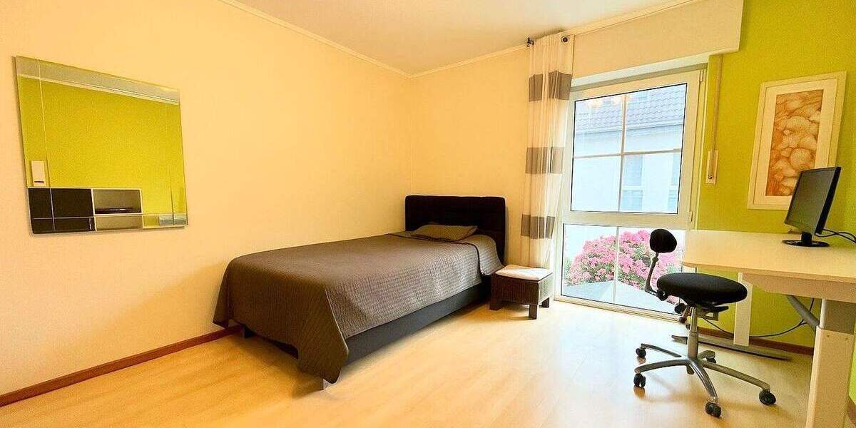 Etagenwohnung Hilden Kalstert - 4 Zimmer, 113 m&sup2;, 419.000&euro; | Angebot:24484440