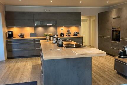 Wohnung Langenfeld (Rheinland) - 5 Zimmer, 220 m&sup2;, 539.000&euro; | Angebot:25905572